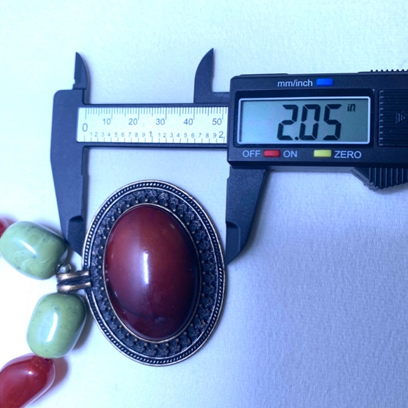Statement Chunky burgundy red pendant multicolored stone costume boho necklace - Picture 16 of 16